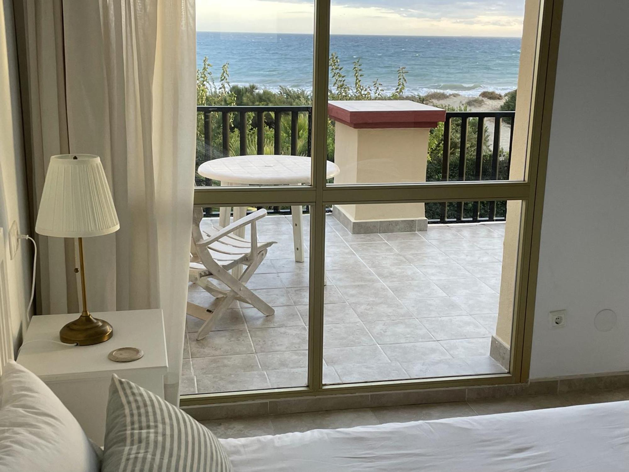 Estudio Con Insuperables Vistas Al Mar: Aparcamiento Марбеля Екстериор снимка