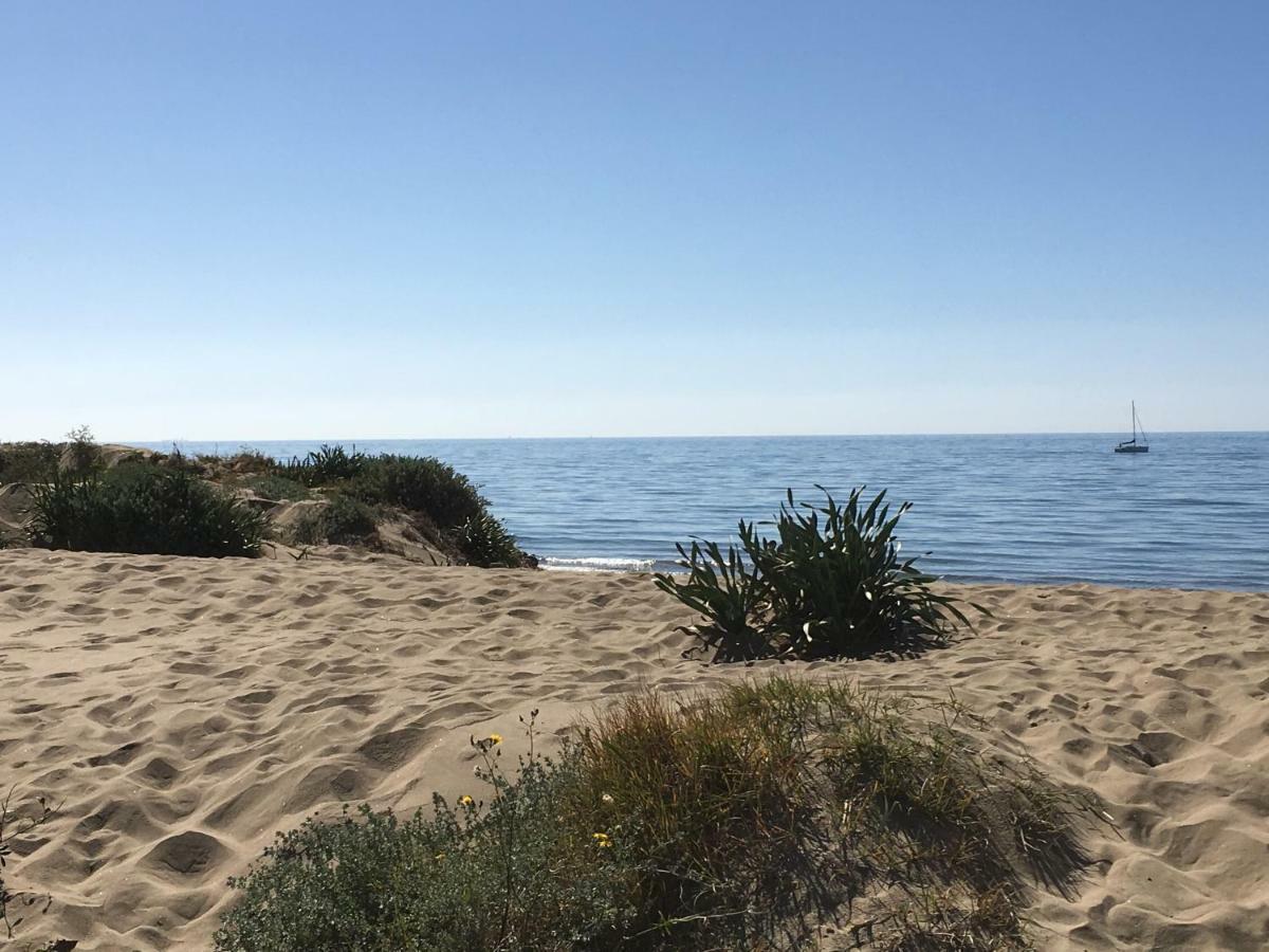 Estudio Con Insuperables Vistas Al Mar: Aparcamiento Марбеля Екстериор снимка