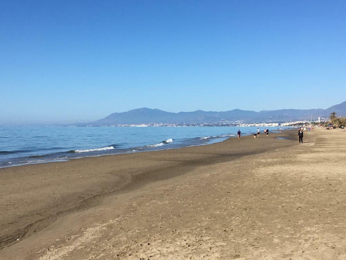Estudio Con Insuperables Vistas Al Mar: Aparcamiento Марбеля Екстериор снимка