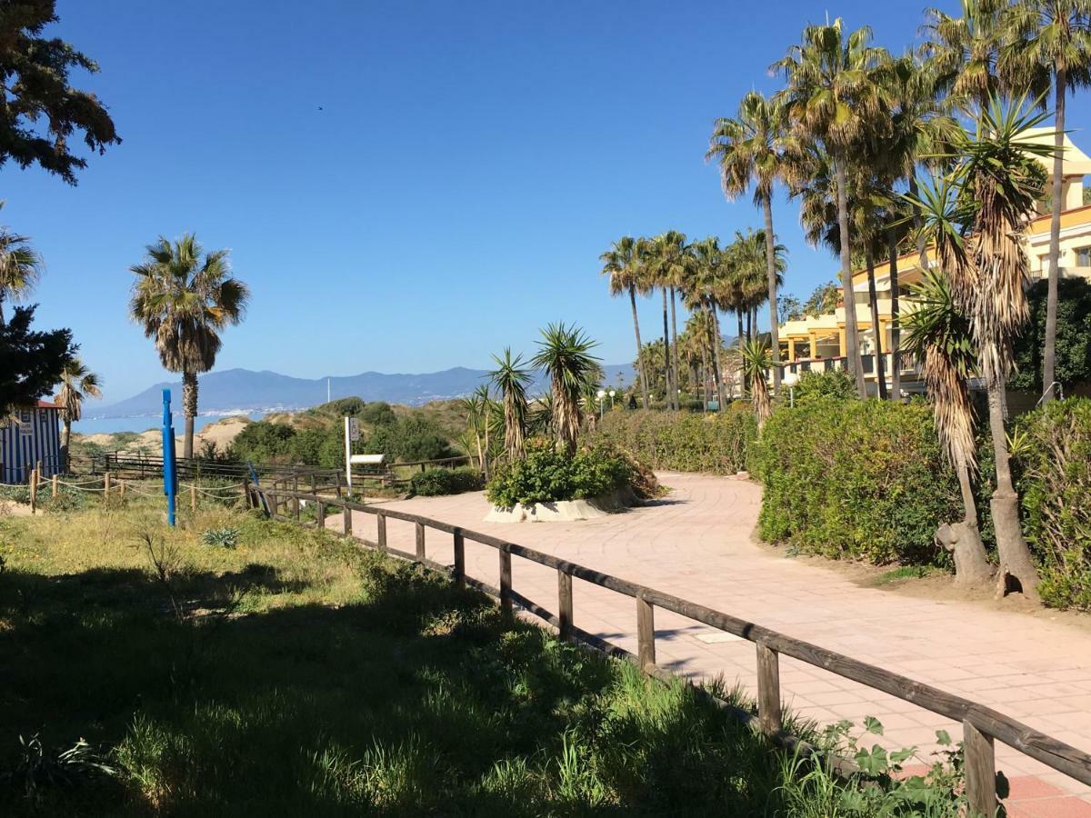 Estudio Con Insuperables Vistas Al Mar: Aparcamiento Марбеля Екстериор снимка